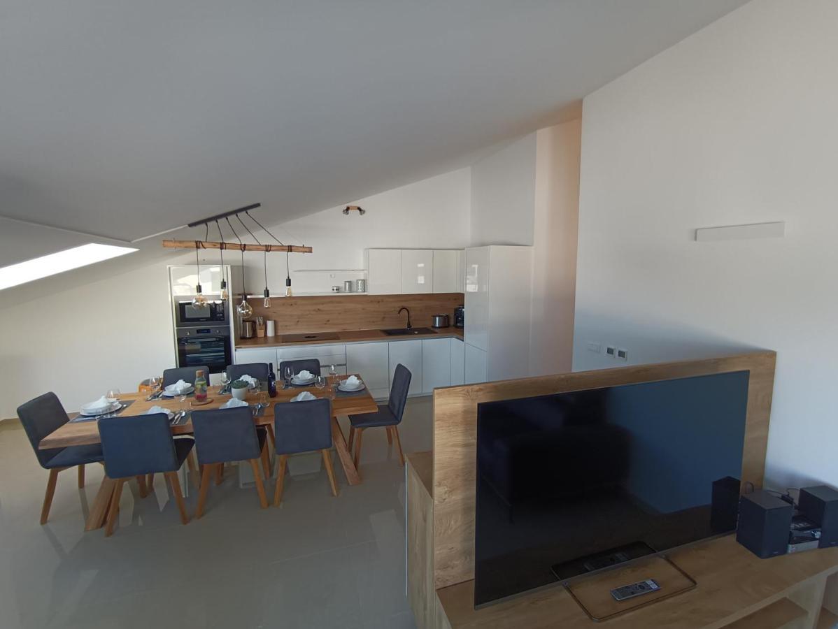 Ferienwohnung Penthouse Sunset Medulin Exterior foto