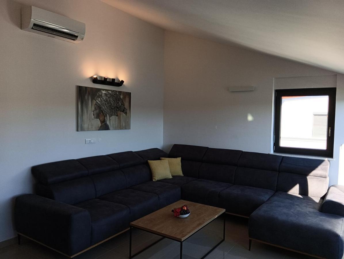 Ferienwohnung Penthouse Sunset Medulin Exterior foto